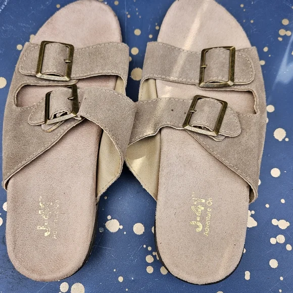 J-41 Adventure On Beige Double Buckle Sandals Women Size 7 - Picture 8 of 16